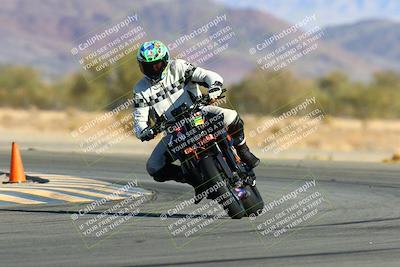 media/Jan-09-2022-SoCal Trackdays (Sun) [[2b1fec8404]]/Turn 14 (10am)/